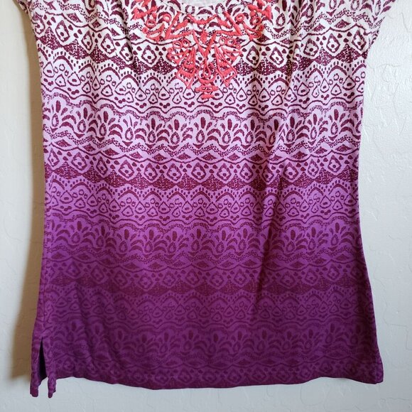 Athleta Ascender Short Sleeve Tee Cotton Top Raspberry Bantu Size S Tribal Ombre - Picture 5 of 10